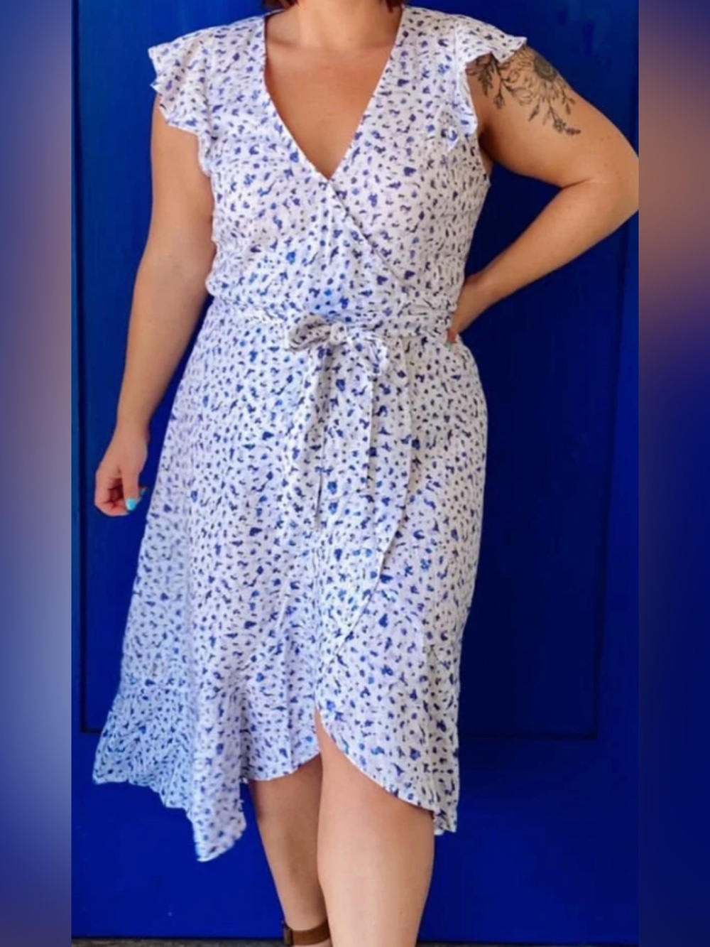 NWT Caralynmirand “the drop” white/blue print ruffled wrap midi dress S